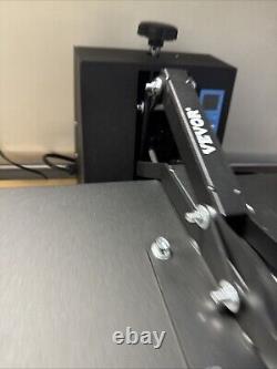 VEVOR Heat Press Machine 16 x 24 Clamshell Sublimation Printer for T-shirt